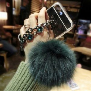 🍏 MIRRORED BEJEWELED CASE WITH FUR POM POM 🍏